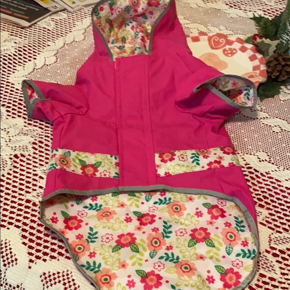 Reversible Raincoat For 🐶 - Picture 3 of 7